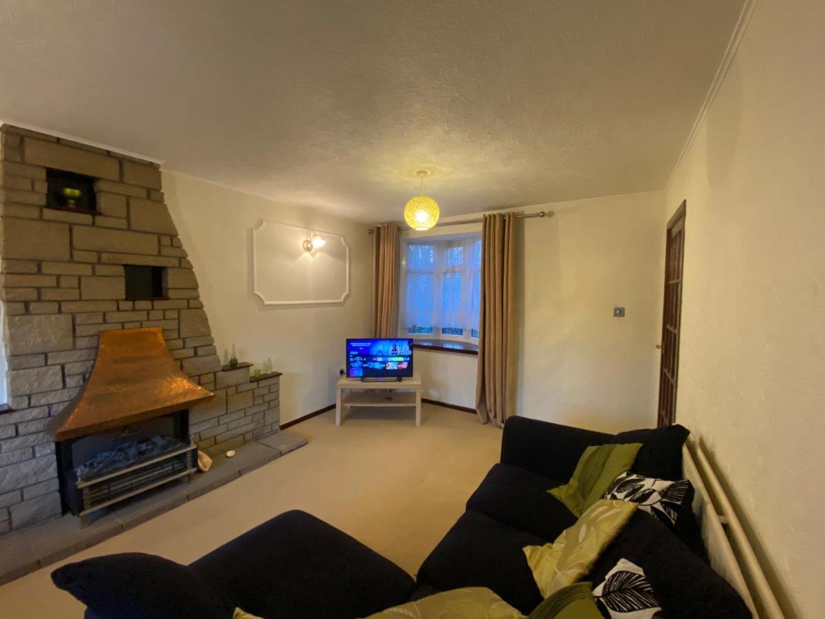 Serene 4Br In Harborne Close To Qe Hospital, Harborne Centre Birmingham Extérieur photo